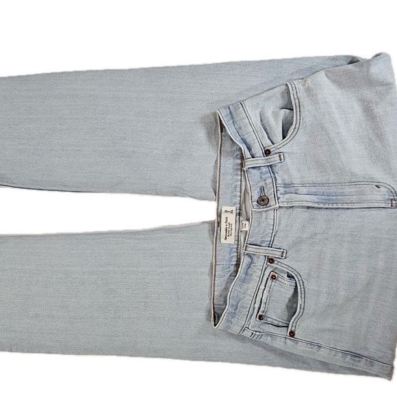 Abercrombie & Fitch Jeans Womens 28/6 Light Wash Ankle Straight Ultra High Rise - Picture 7 of 12